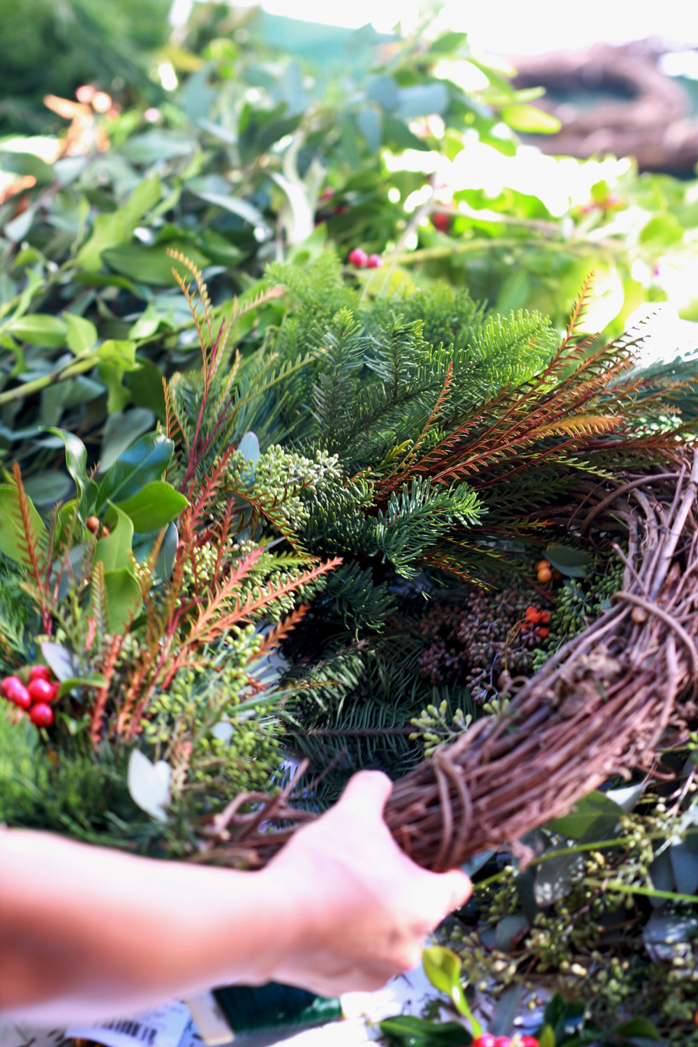 jestcafe.com-wreath-making16