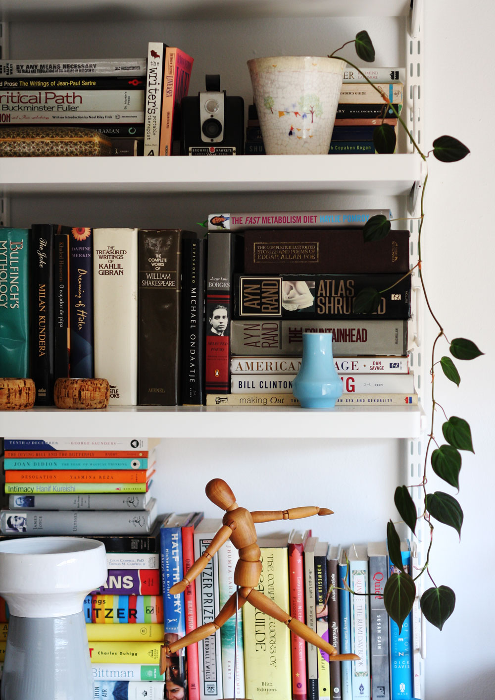 How Real People Do Bookshelf Styling Jest Cafe