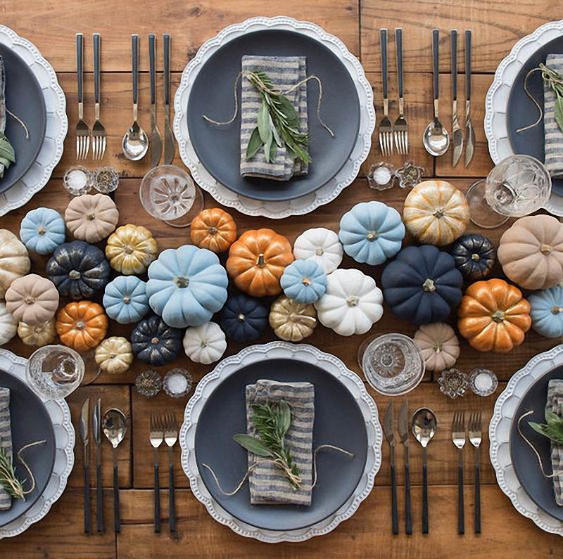 15-thanksgiving-tablescapes-11