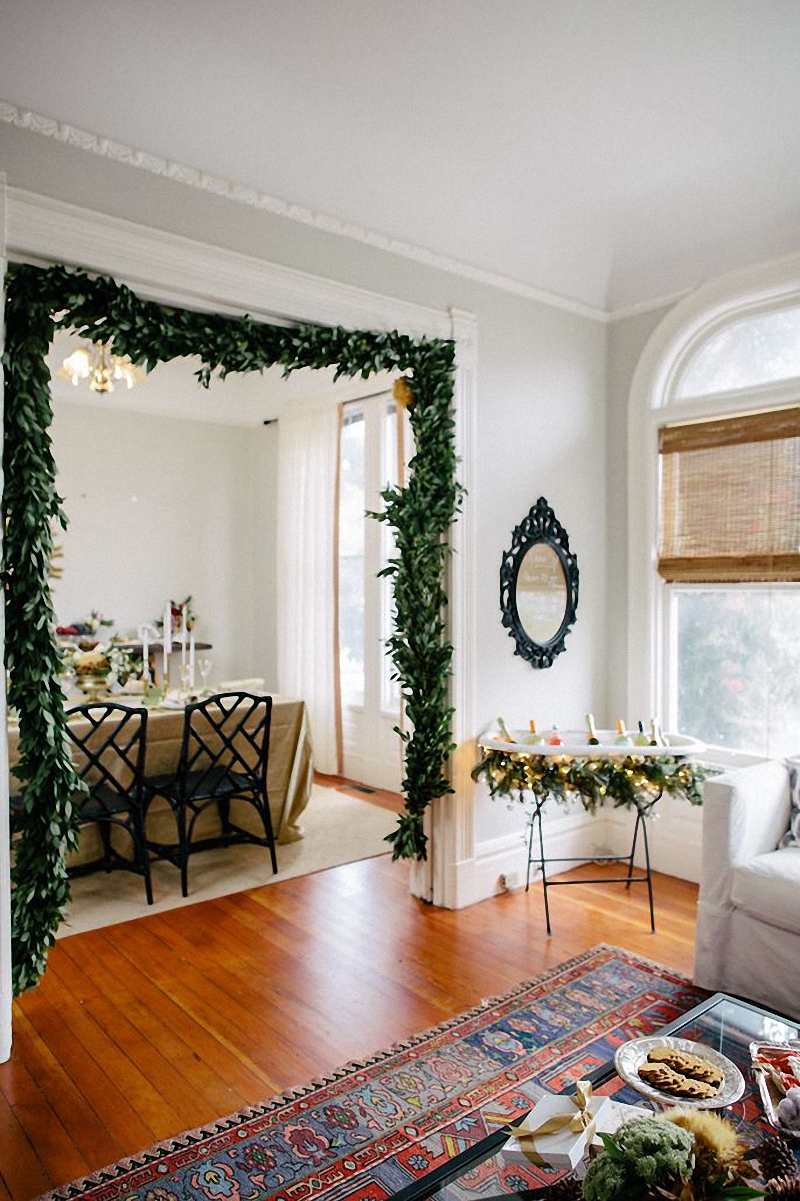 jestcafe-com-decorating-with-greenery-for-the-holidays2