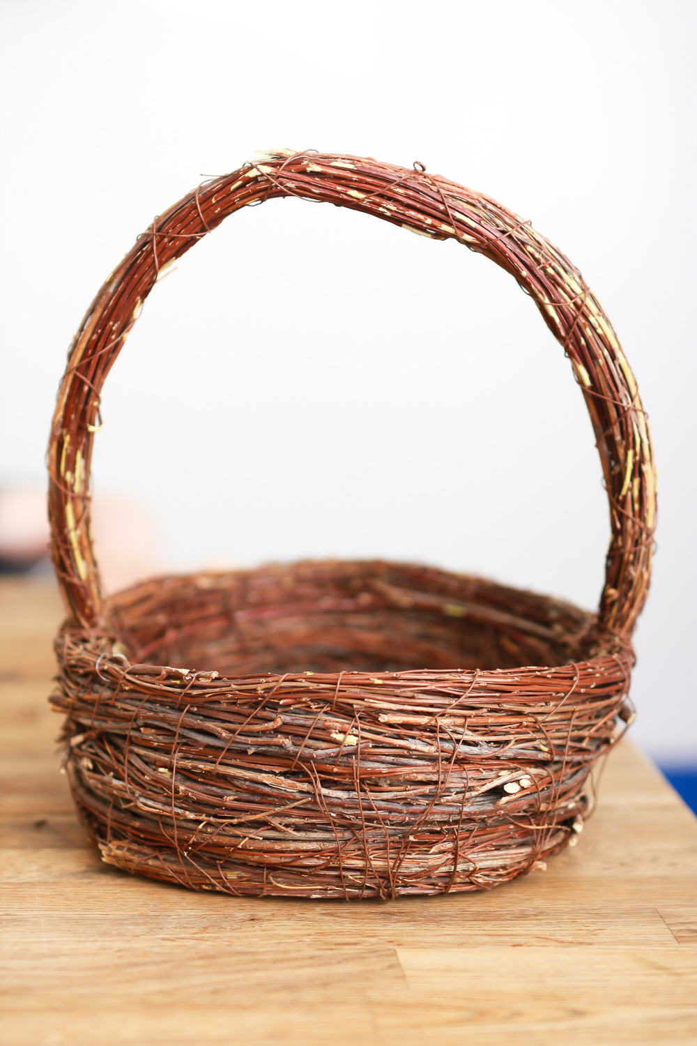 A Floral Easter Basket - Jest Cafe