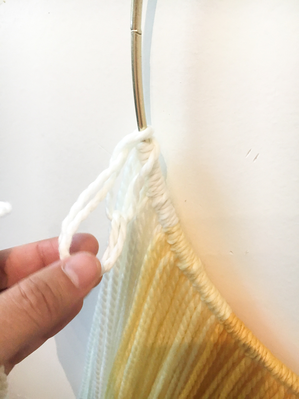 how to hanging textile