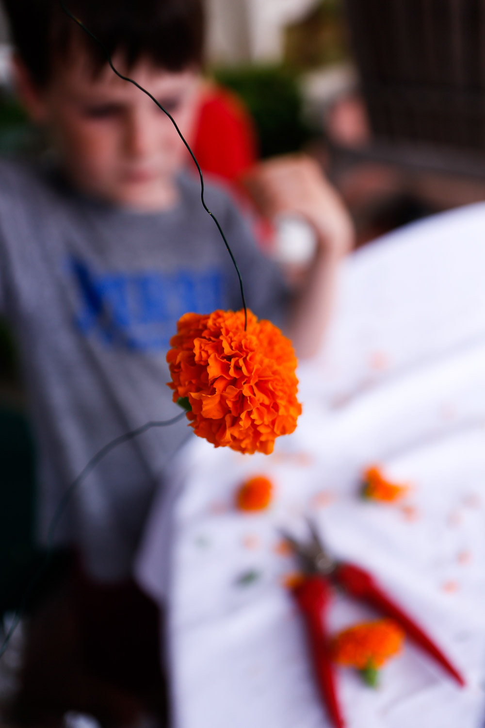 how to make marigold garland